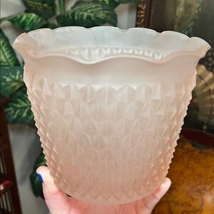 VTG Indiana Glass Pink Satin Glass Diamond Point Vase Planter Pot Jardiniere